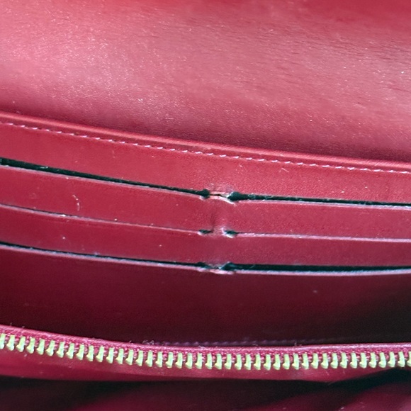 Louis Vuitton Red Wallet - Picture 8 of 13